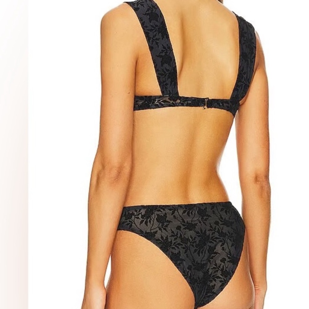 NWT we wore what bikini set with wrap sarong - Picture 2 of 4